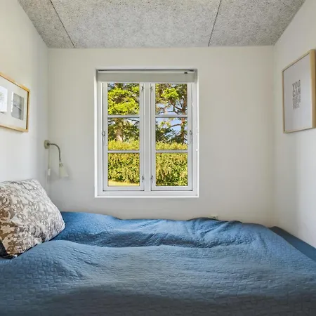 Stylishly Renovated And Well-equipped Near Feriehus