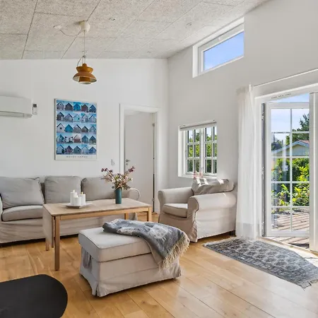 Feriehus Stylishly Renovated And Well-equipped Near *