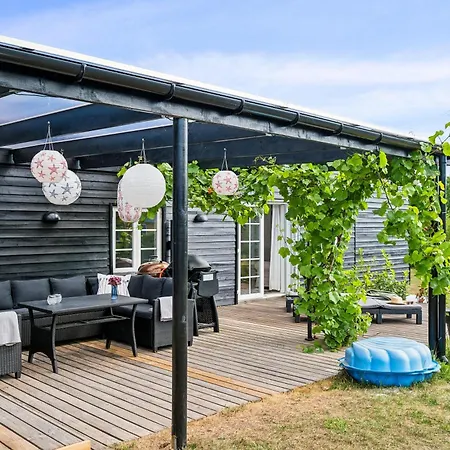 Feriehus Stylishly Renovated And Well-equipped Near *